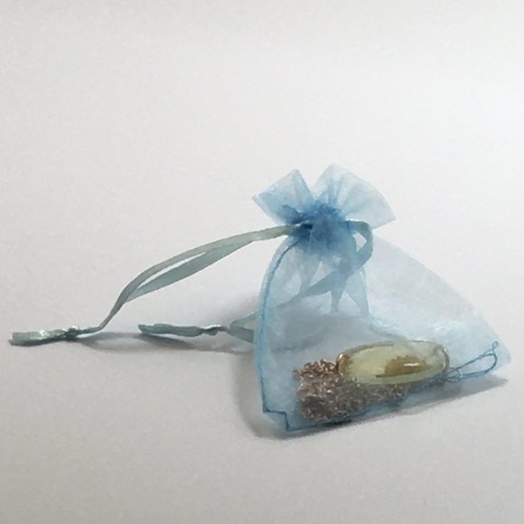 Cute Daisey Pendant Necklace - Picture 4 of 4